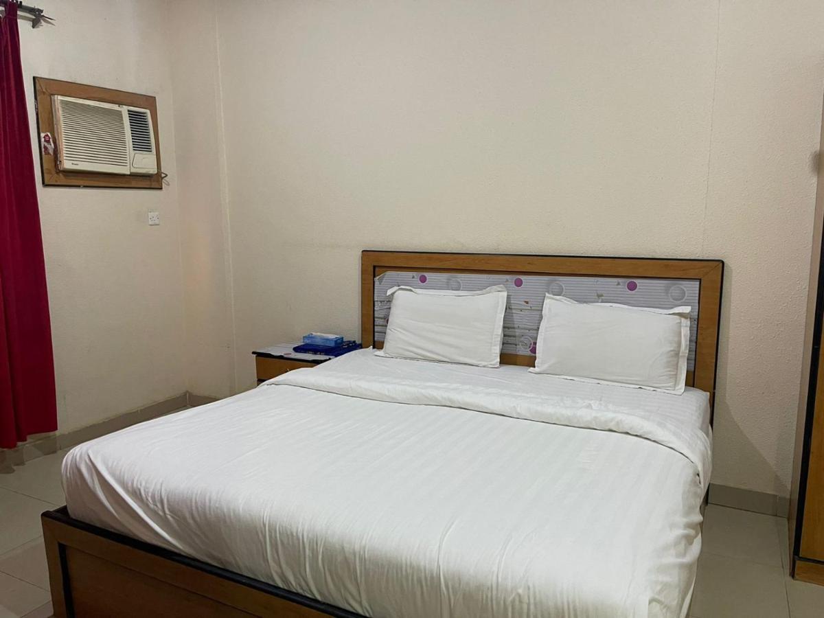 Golden Quba 1 Aparthotel Riyadh Bagian luar foto
