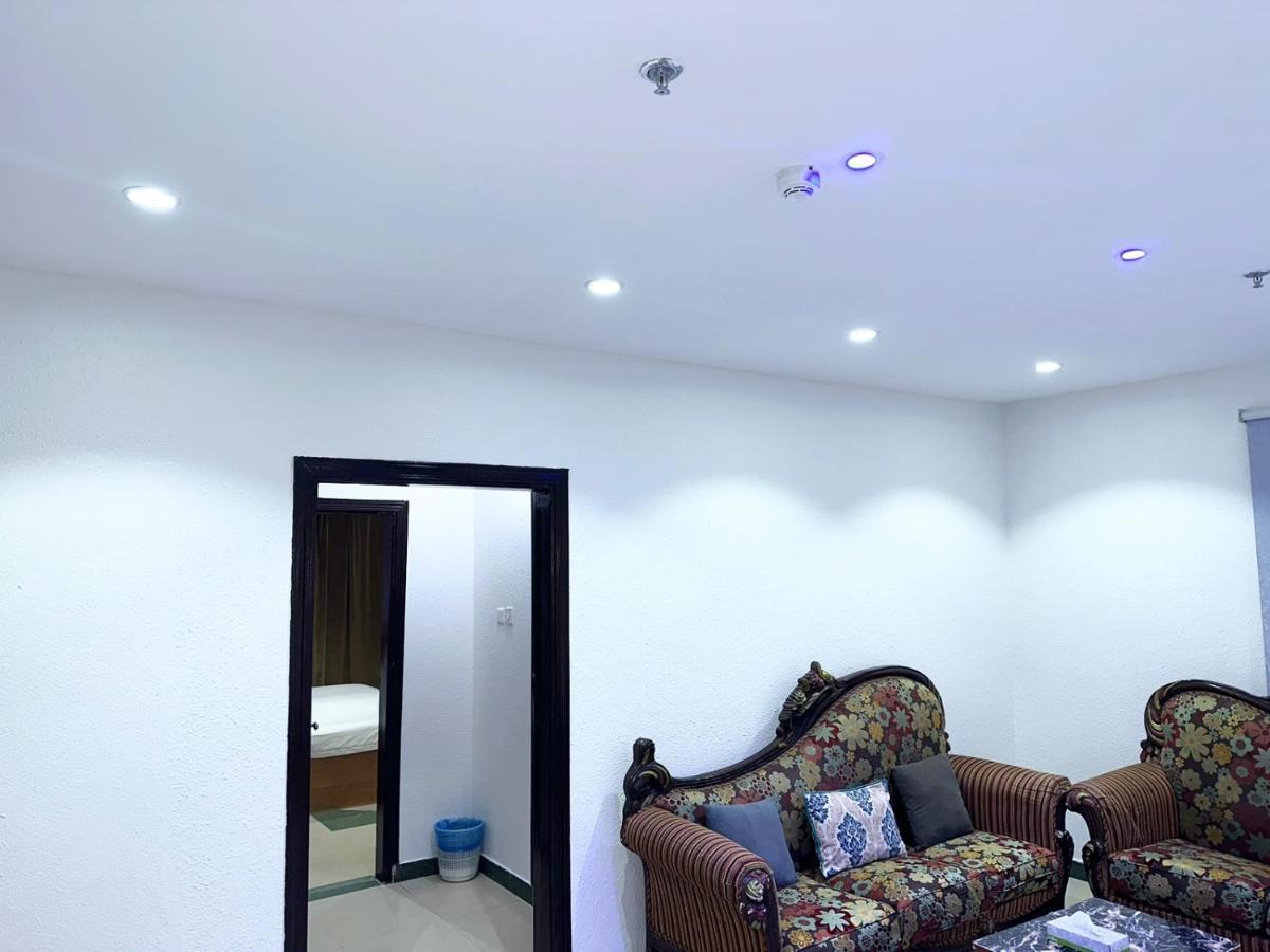 Golden Quba 1 Aparthotel Riyadh Bagian luar foto