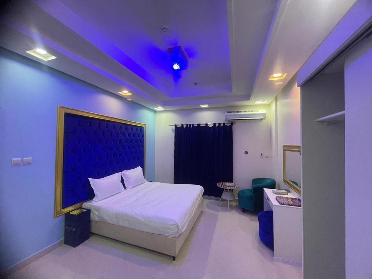 Golden Quba 1 Aparthotel Riyadh Bagian luar foto